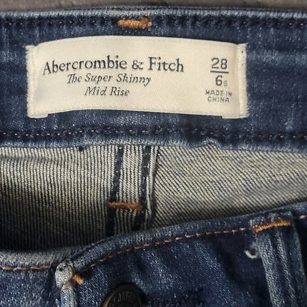 Abercrombie & Fitch Super Skinny Mid Rise Jeans 28 / 6 - Picture 7 of 12